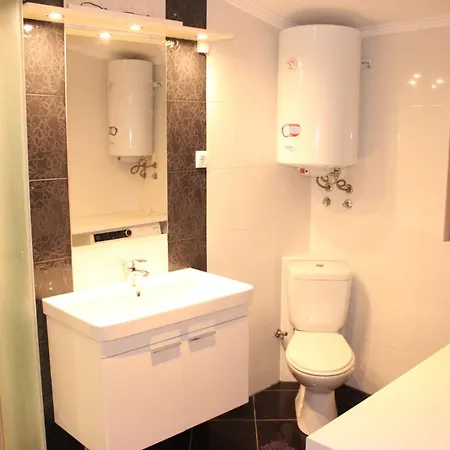 Ferienwohnung für 6 Personen 2 Kinder ca 75 m in Pakoštane, Dalmatien Norddalmatien Apartment *