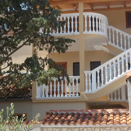 Ferienwohnung für 6 Personen 2 Kinder ca 75 m in Pakoštane, Dalmatien Norddalmatien * Pakoštane